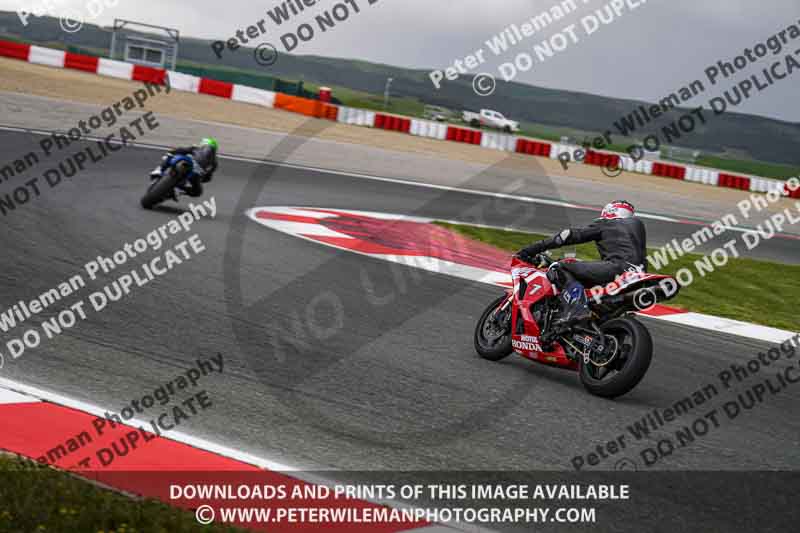 cadwell no limits trackday;cadwell park;cadwell park photographs;cadwell trackday photographs;enduro digital images;event digital images;eventdigitalimages;navarra;no limits trackdays;peter wileman photography;racing digital images;trackday digital images;trackday photos